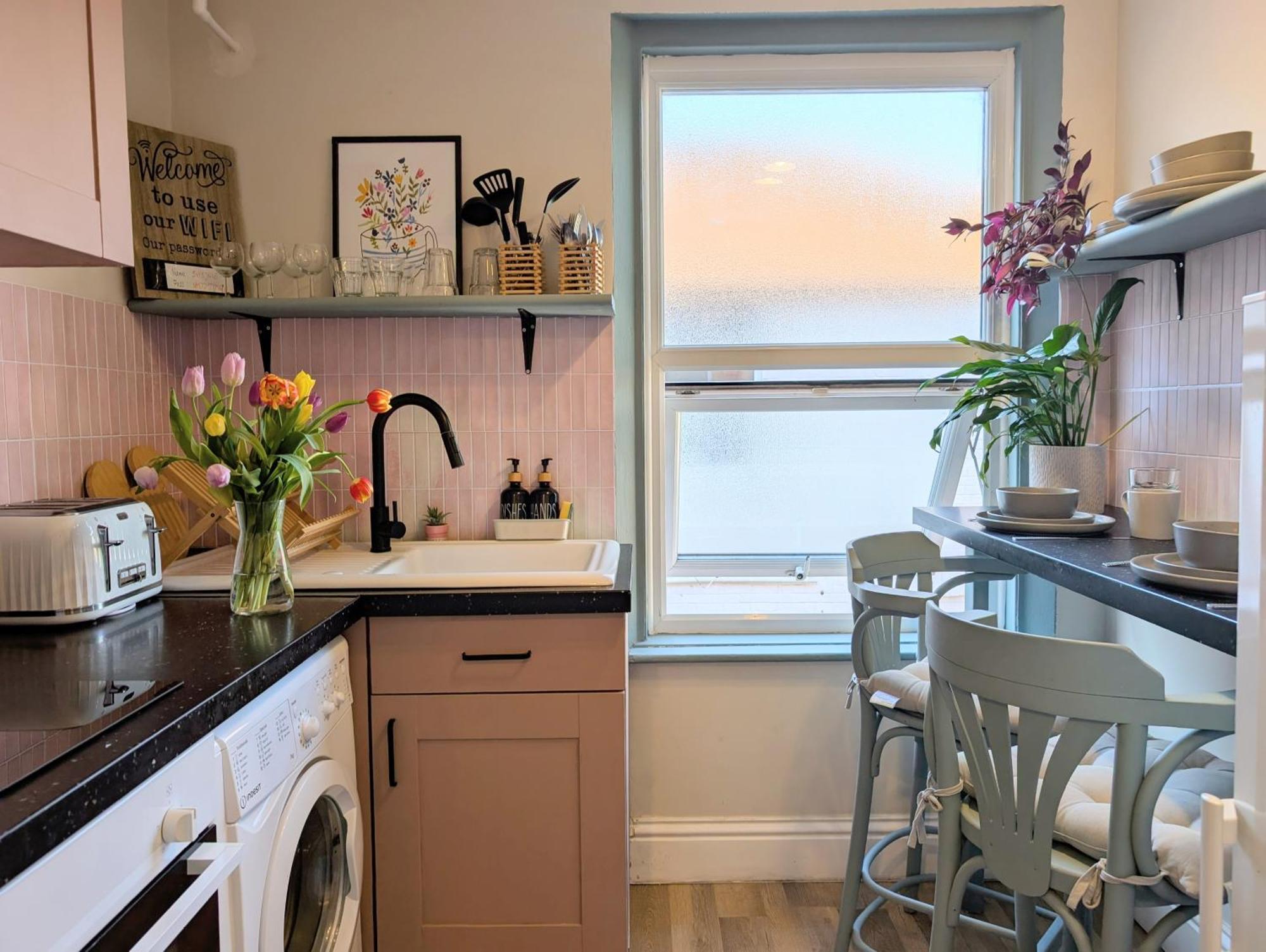 Peacehaven Retreat - 4 Minutes From The Beach! Pet Friendly! Γουέιμουθ Εξωτερικό φωτογραφία